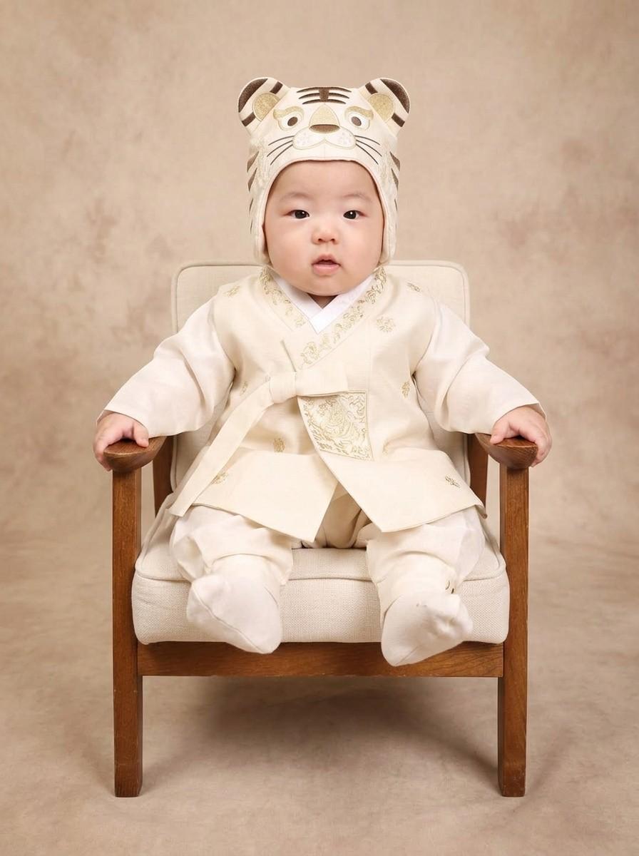 Cream Hanbok Tiger Hat